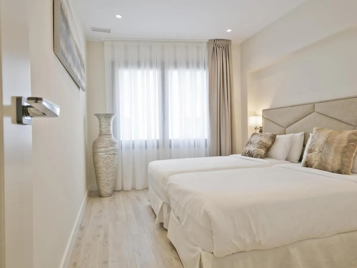 Апартаменты Sitges Spaces Urban Beach Flat- 3 Bedrooms, 3 Bathrooms, Huge Terrace, Near Beach