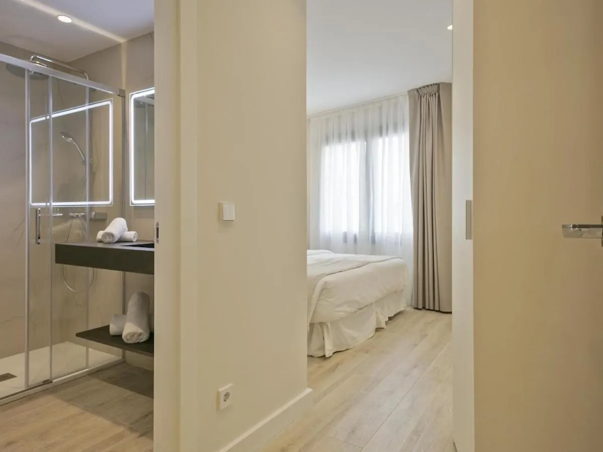 Sitges Spaces Urban Beach Flat- 3 Bedrooms, 3 Bathrooms, Huge Terrace, Near Beach 0*,  Испания